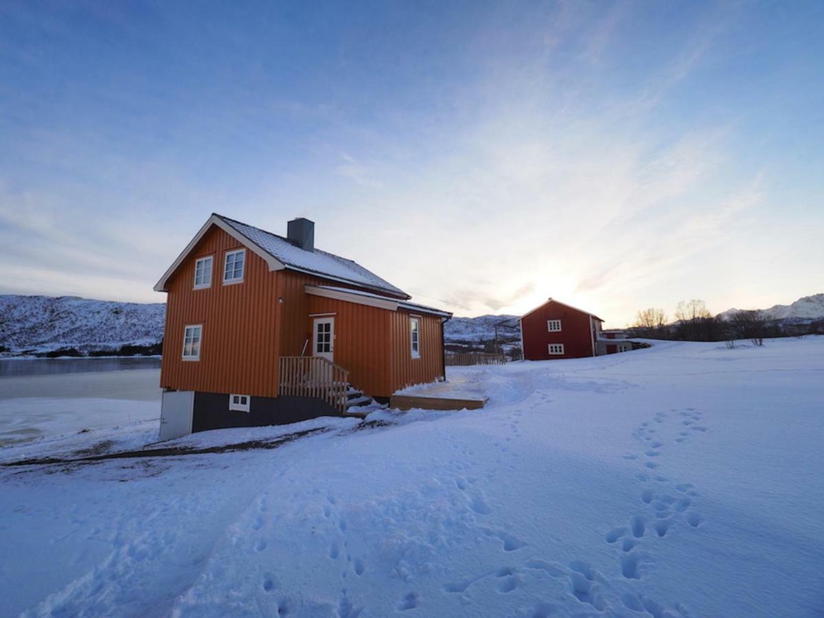 Elstad Farm Lofoten Bostad Esterno foto